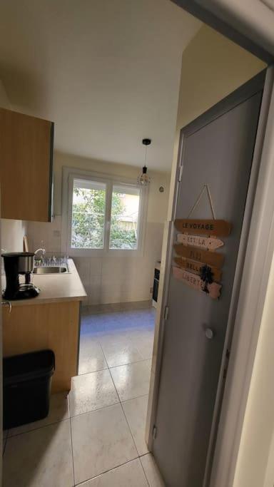 Appartement Chaleureux, Proche De La Gare Perpignan Exterior foto